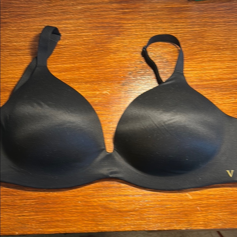Victoria Secret Lined Semi Demi Adj Straps Racerback or Reg Black Bra Sz 32DDD